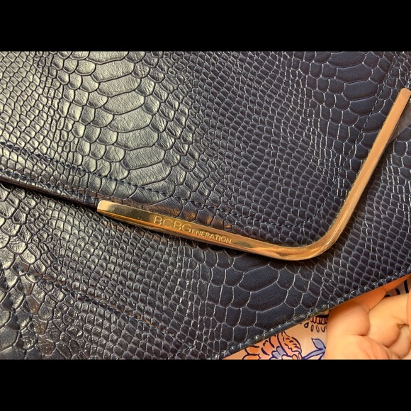 BCBG Navy Snakeskin Envelope Clutch - Picture 7 of 8